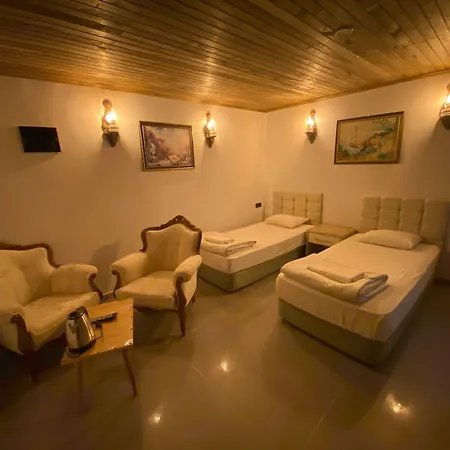 Hotel de apartamente Esila 3*