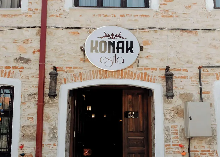 Esila Apartmanhotel 3*